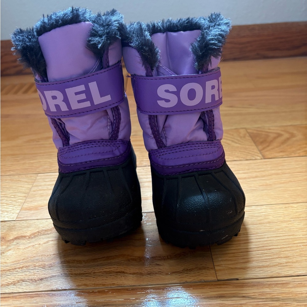 BRAND NEW CONDITION toddler girl SOREL commander boots